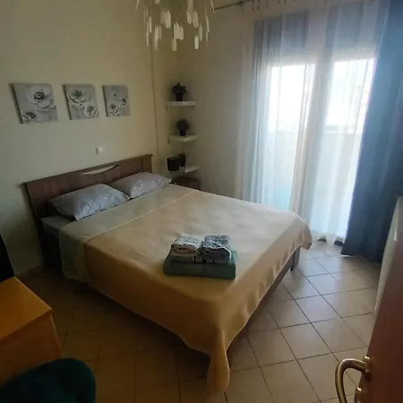 Sunny Penthouse 아파트